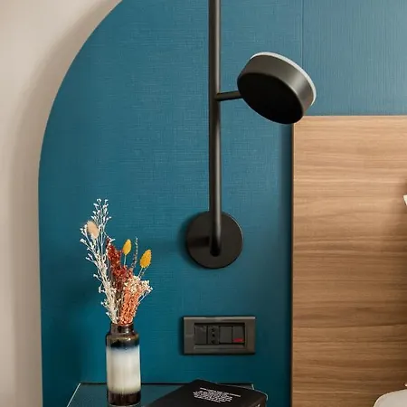 Aurelia Hotel 4*